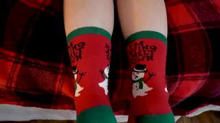 Fshehurazi fucked stepdaughter derisa ajo u zgjua.