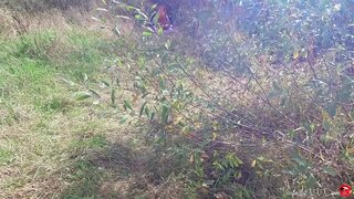 Orang Asing Fucked Catwoman Dalam Mulut Selepas Bertapa Di Hutan