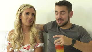 Dekle Želi Mož Zanič Kurac Za Njen Rojstni Dan